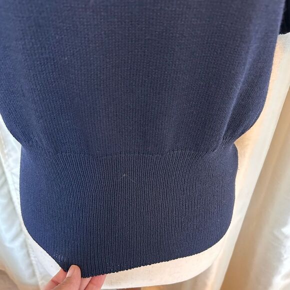 St. John Women's Navy Blue Knit Short Sleeve Top EUC XS FA07=Fall 2007 Collectio - Picture 9 of 9